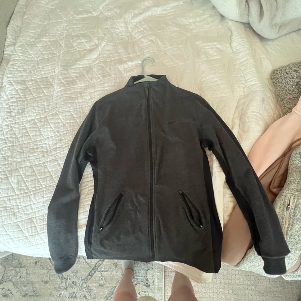 NIKE zip up!